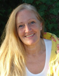 Heiderose Manthey. Gründet im Jahr 2006 die ARCHE.