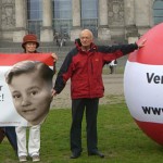 Norbert Denef. Streik in Berlin 2012. Aufhebung der Verjährungsfristen bei Sexuellem Missbrauch.