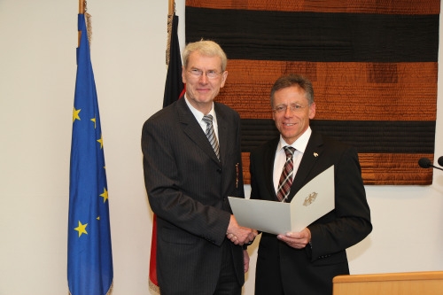 Verleihung des Bundesverdienstkreuz an Dr. Albert Wunsch. Foto mit freundlicher Genehmigung Albert Wunsch.