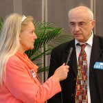 Petent. Trägt zum zweiten Mal im Petitionsausschuss vor. Prof. Dr. Aris Christidis. Menschenrechtsverletzungen an seinen Kindern und an ihrem Vater.