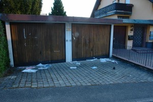 ARCHE Zerstörung der ARCHE-Aufklärungstafeln_01