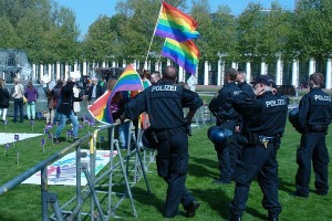 ARCHE Polizeieinsatz Wiesbaden GEGEN Frühsexualisieurng Symposium_17